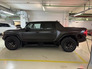 2022 GMC Hummer EV, чёрный, 12500000 рублей, вид 3