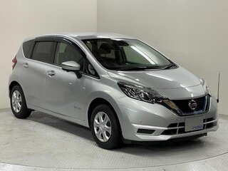 2020 Nissan Note II Рестайлинг, серебристый, 810007 рублей, вид 3