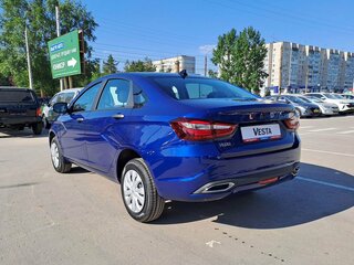 2026 Lada (ВАЗ) Vesta I Рестайлинг (NG), синий, 1631900 рублей, вид 3