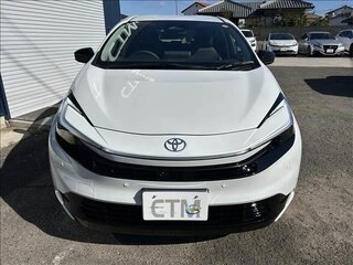 2025 Toyota Aqua II Рестайлинг, белый, 1870000 рублей, вид 2