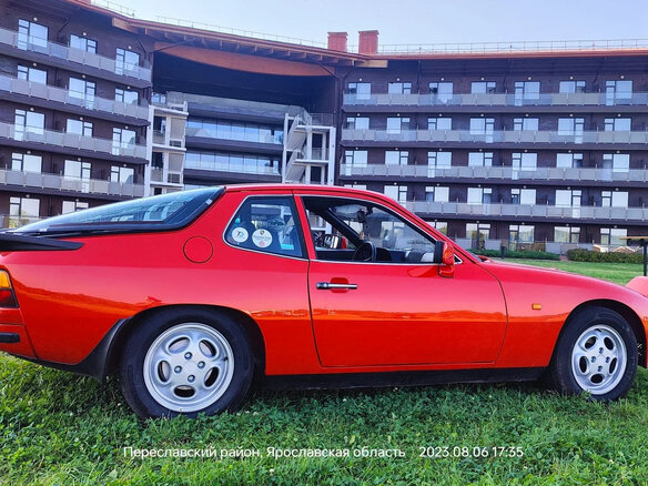 1981 Porsche 924 5-speed, красный, 1750000 рублей - вид 6