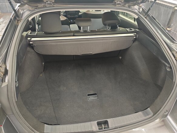 2019 Toyota Prius PHV ZVW52 Prime IV (XW50), серый, 2130000 рублей - вид 17