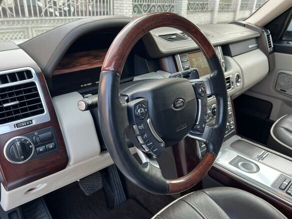 2012 Land Rover Range Rover III Рестайлинг 2, белый, 2990000 рублей - вид 7