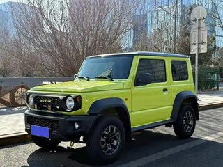 2022 Suzuki Jimny Sierra IV, жёлтый, 1811030 рублей, вид 1