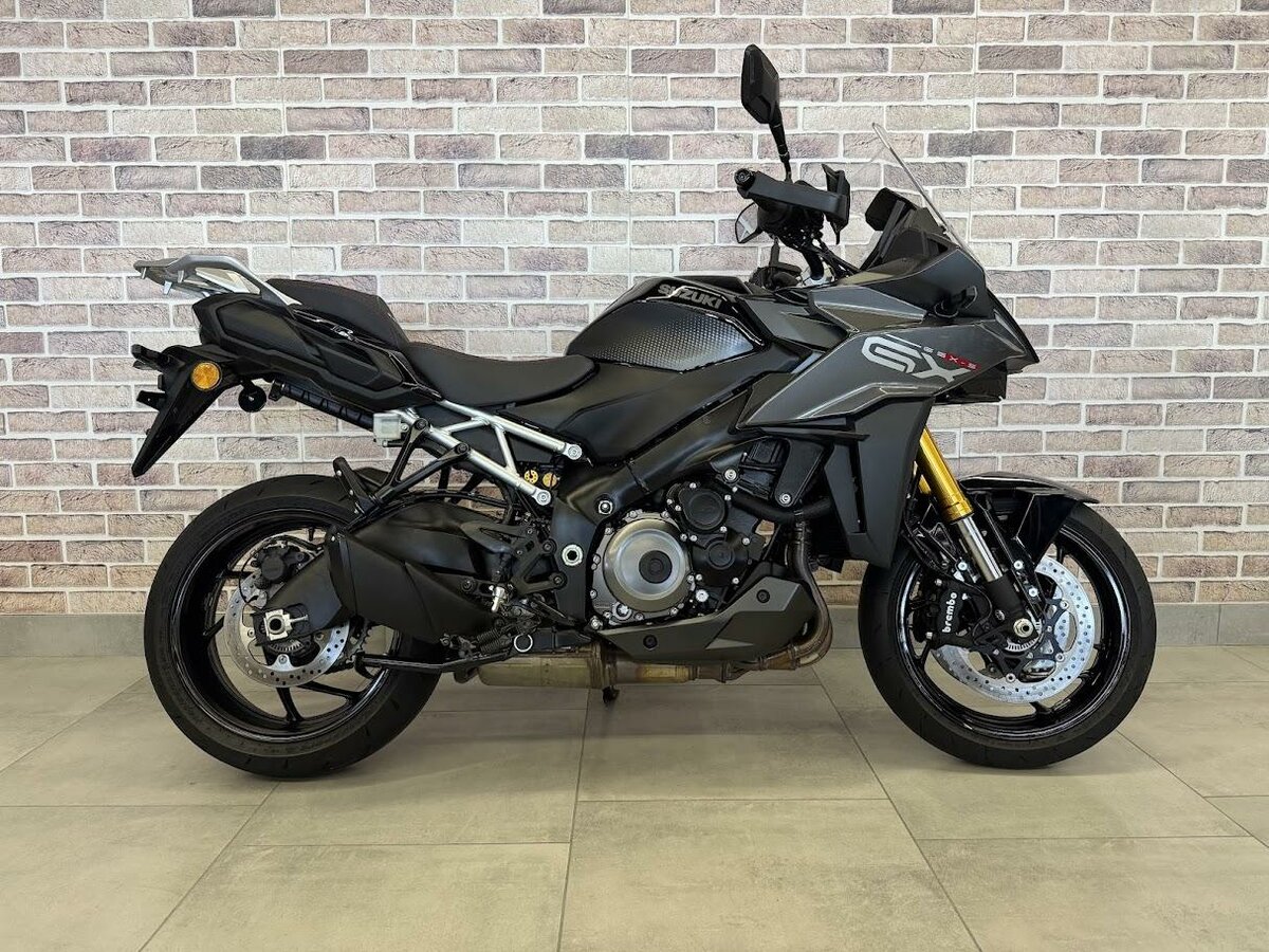 Suzuki GSX-S 1000GX