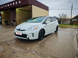 2012 Toyota Prius III Рестайлинг (XW30), белый, 1120000 рублей, вид 1
