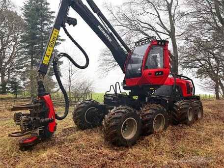 2023 Komatsu 931, красный, 53790000 рублей, вид 1