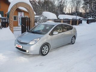 2004 Toyota Prius II (XW20), серебристый, 595000 рублей, вид 1