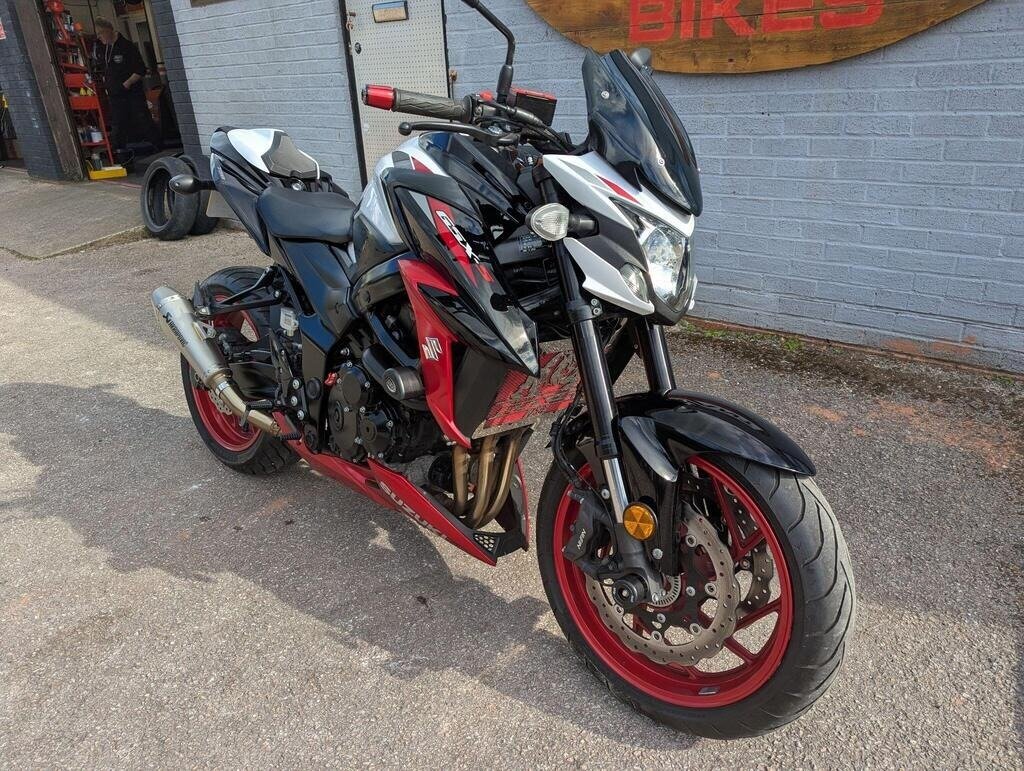 Suzuki GSX-S 750