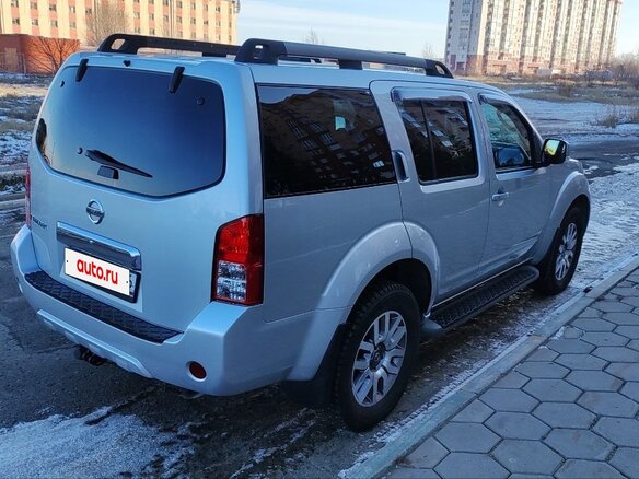 2012 Nissan Pathfinder III Рестайлинг, серебристый, 3650000 рублей - вид 4