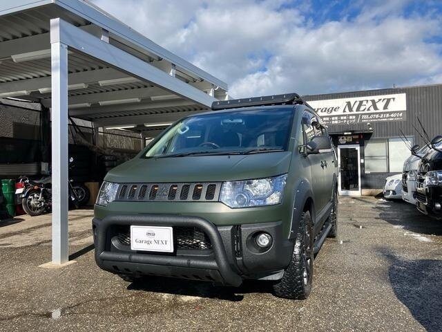 Mitsubishi Delica D:5 I