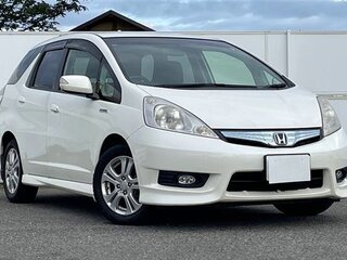2015 Honda Fit Shuttle I Рестайлинг, белый, 697000 рублей, вид 1