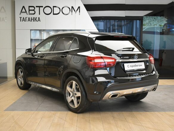 2017 Mercedes-Benz GLA 200 I (X156) Рестайлинг, чёрный, 2075000 рублей - вид 5