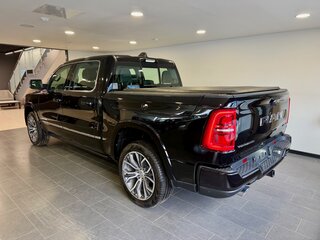 2025 Ram 1500 Crew Cab V Рестайлинг, чёрный, 10450000 рублей, вид 3