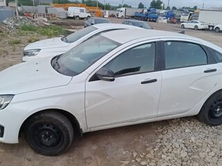 2024 Lada (ВАЗ) Vesta I Рестайлинг (NG), белый, 670225 рублей, вид 3