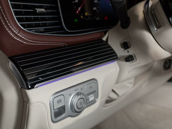 2025 Mercedes-Benz Maybach GLS 600 I Рестайлинг, чёрный, 29490000 рублей - вид 14