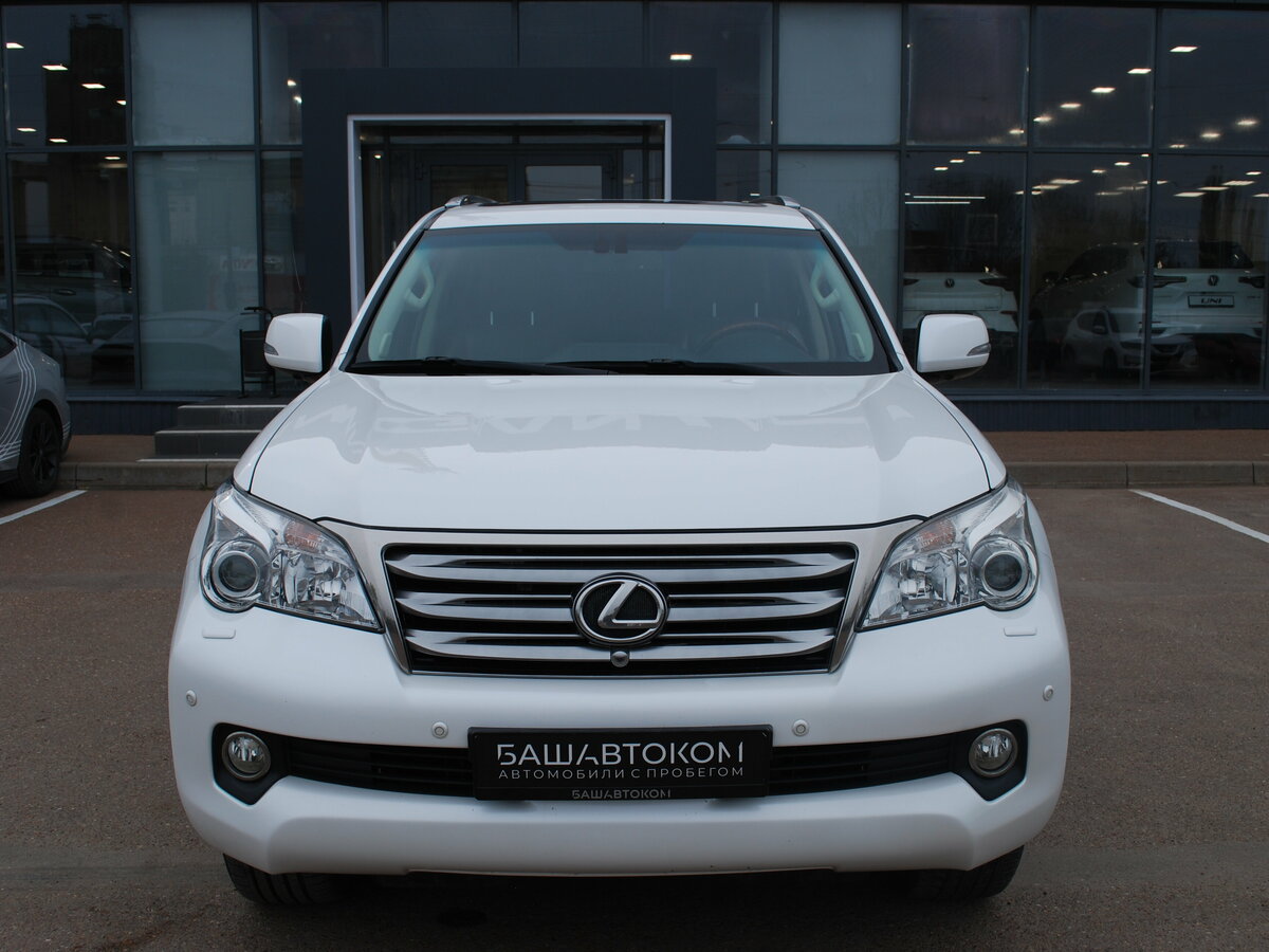 Lexus GX II