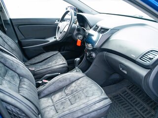 2011 Hyundai Solaris I, синий, 610000 рублей, вид 4