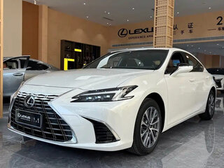 2025 Lexus ES 200 VII Рестайлинг 2, белый, 5157027 рублей, вид 1
