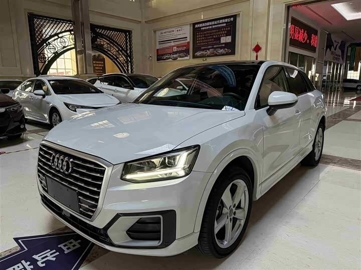 Audi Q2 L I