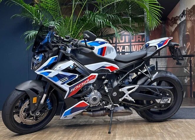 BMW M 1000 R