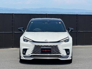 2025 Lexus LBX, белый, 3190586 рублей, вид 1