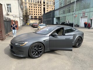 2021 Tesla Model S Plaid I Рестайлинг 2, серый, 6795000 рублей, вид 1