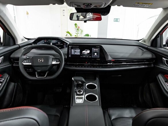 2025 Changan UNI-S I, красный - вид 13