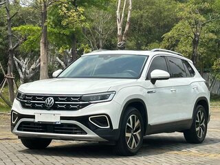 2022 Volkswagen T-Roc I Рестайлинг, белый, 1250000 рублей, вид 1