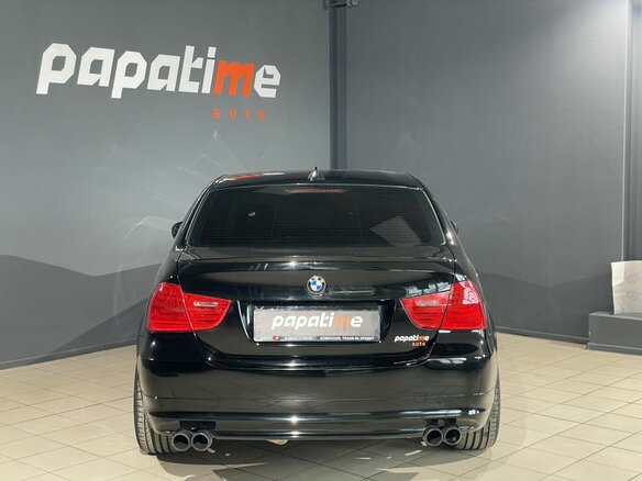 2009 BMW 3 серии 328i xDrive V (E90/E91/E92/E93) Рестайлинг, чёрный, 950000 рублей - вид 3