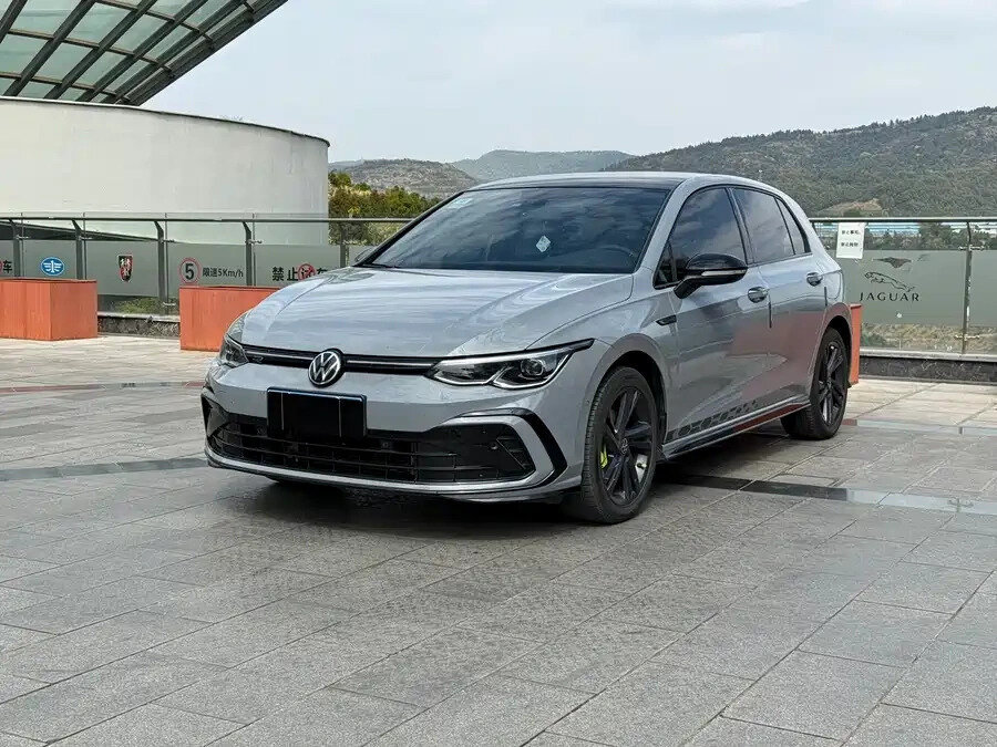 Volkswagen Golf VIII