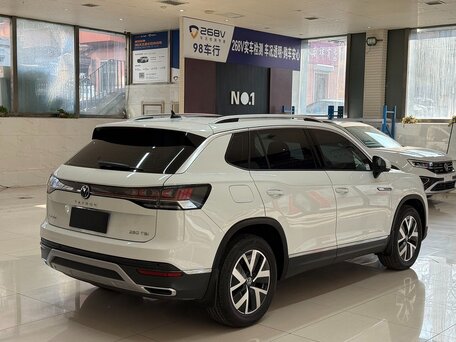 2022 Volkswagen Tayron I, белый, 2380000 рублей, вид 3