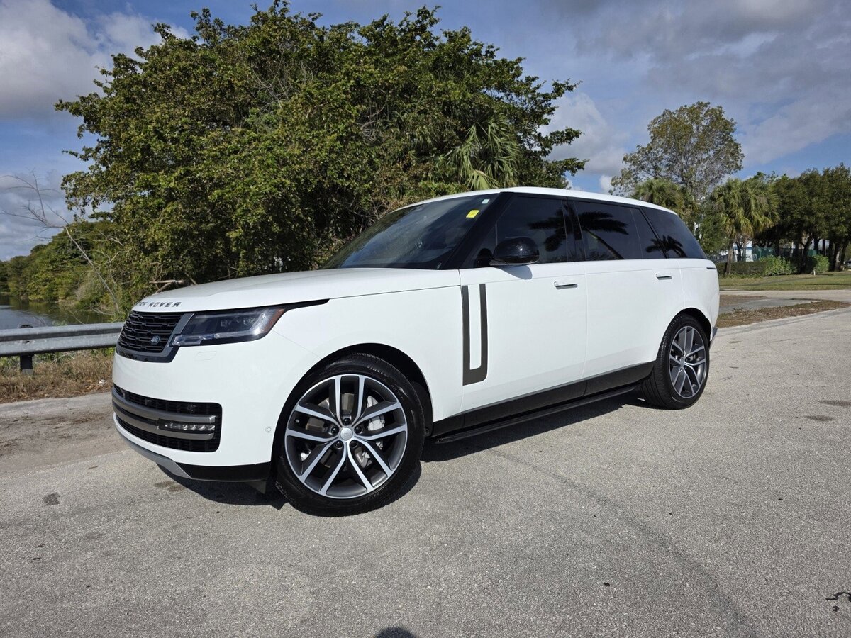 Land Rover Range Rover P400 MHEV Long V