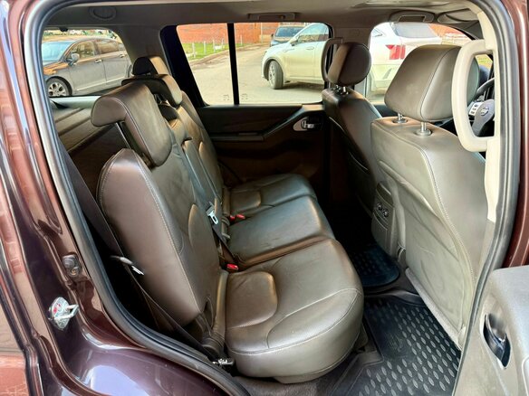 2011 Nissan Pathfinder III Рестайлинг, коричневый, 1495000 рублей - вид 16