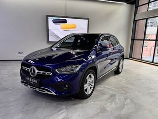 2021 Mercedes-Benz GLA 180 II (H247), синий, 2235000 рублей, вид 1