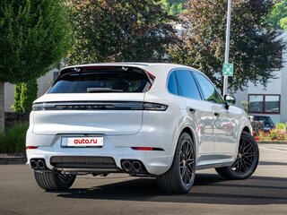 2025 Porsche Cayenne III Рестайлинг, белый, 13300000 рублей, вид 3