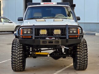 1993 Jeep Cherokee II (XJ), белый, 5000000 рублей, вид 1
