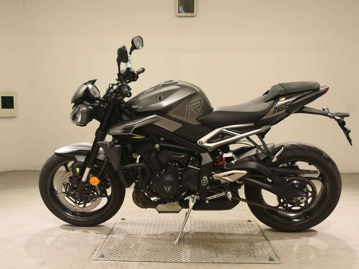 Triumph Street Triple