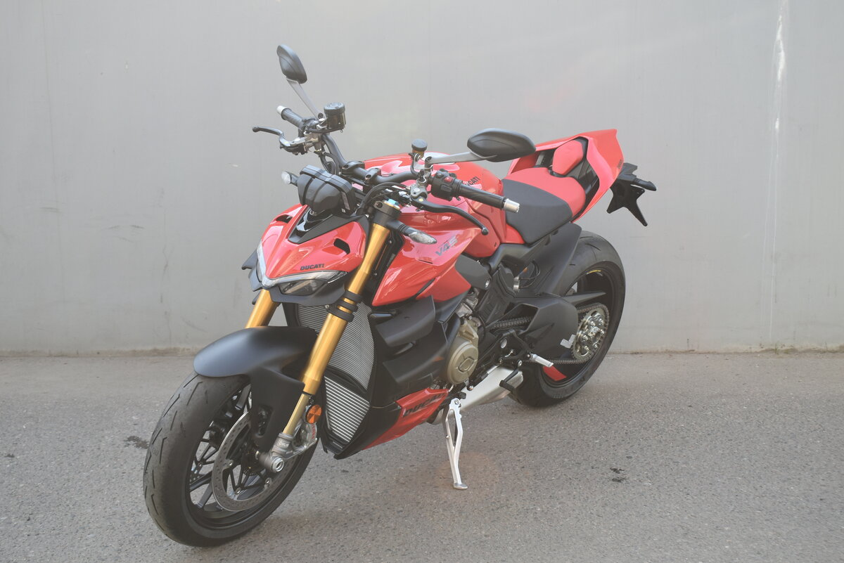 Ducati Streetfighter V4