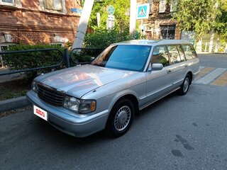 1995 Toyota Crown VIII (S130), серебристый, 900000 рублей, вид 1