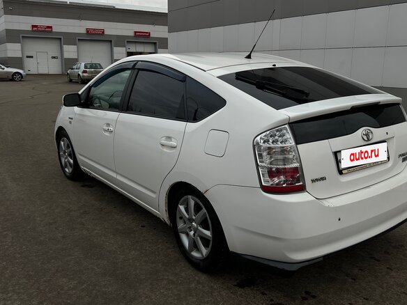2008 Toyota Prius II Рестайлинг (XW20), белый, 600000 рублей - вид 6