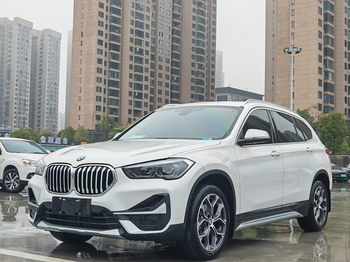 BMW X1 Long 20Li sDrive II (F48) Рестайлинг