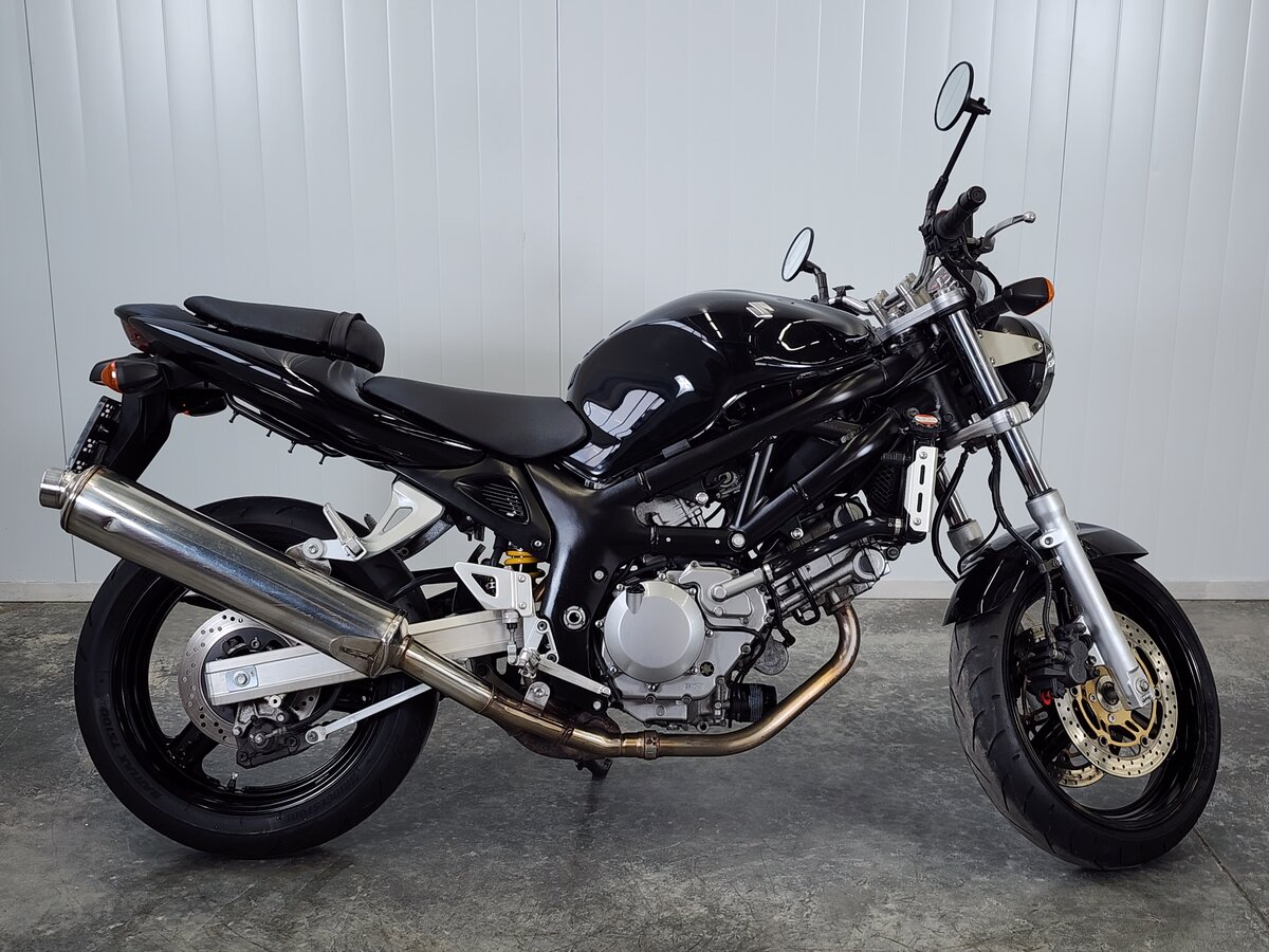 Suzuki SV 400