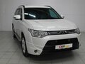 2014 Mitsubishi Outlander III, белый, 1480000 рублей - вид 2