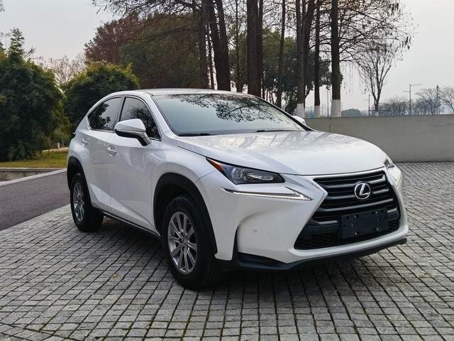 Lexus NX 200 I