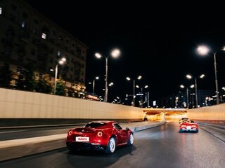 2014 Alfa Romeo 4C, красный, 12000000 рублей, вид 2
