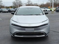 2024 Toyota Prius PHV V (XW60), серебристый, 4210000 рублей - вид 2