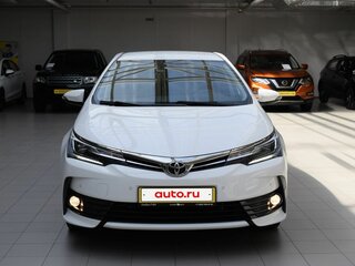 2018 Toyota Corolla XI (E160, E170, E180) Рестайлинг 1, белый, 1799000 рублей, вид 2