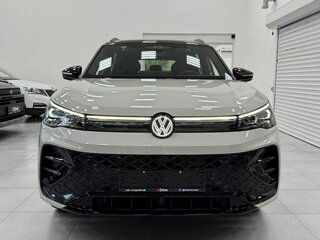 2026 Volkswagen Tiguan L Pro III (China Market), бежевый, 4899000 рублей, вид 2