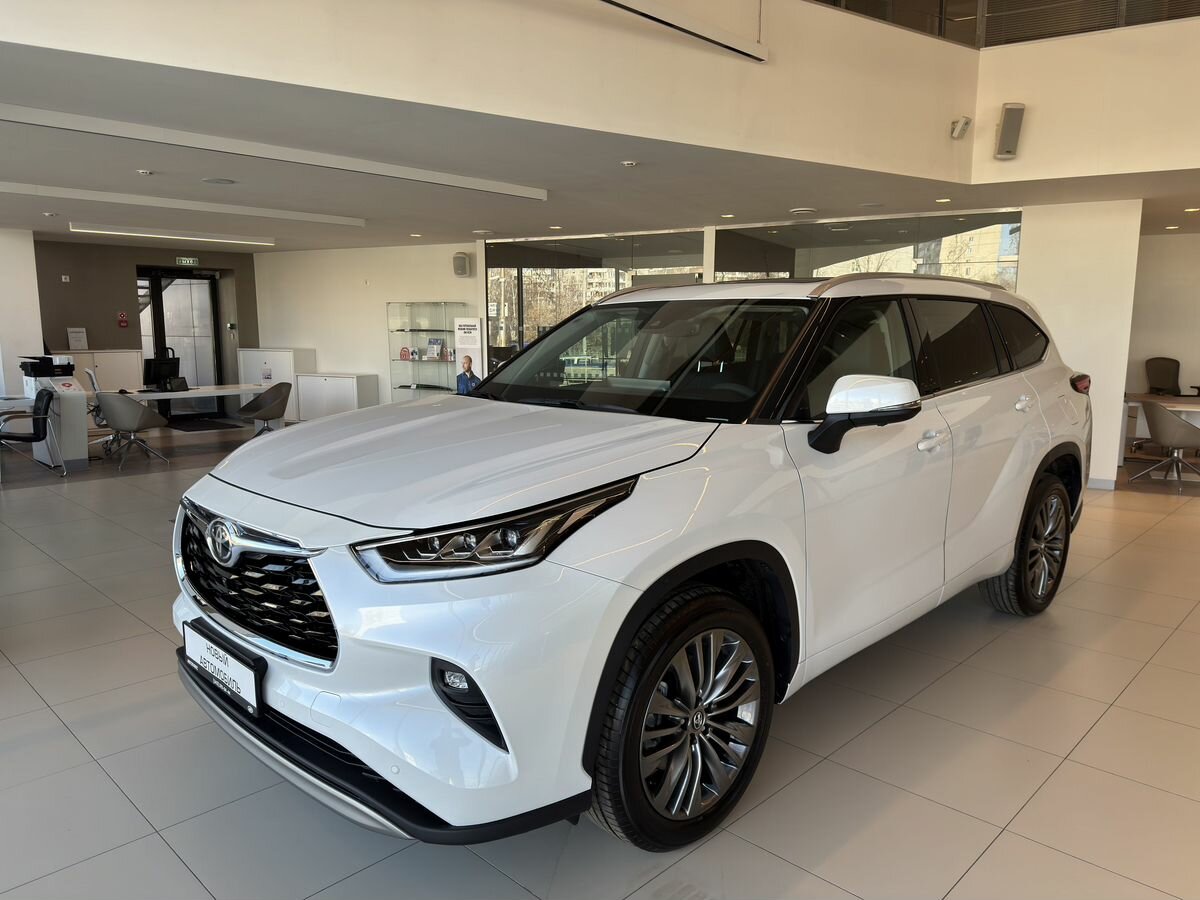 Toyota Highlander IV (XU70)